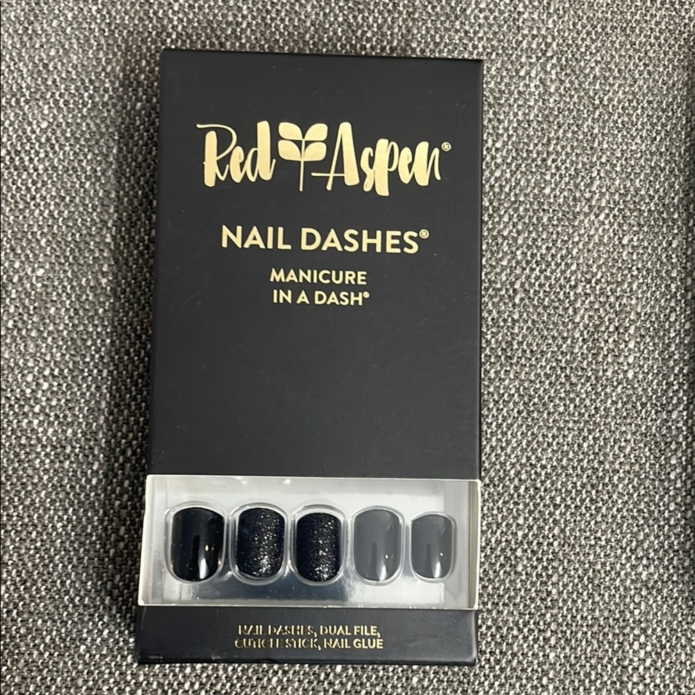 Red Aspen Ali’s Black Tie Affair Nail Dashes